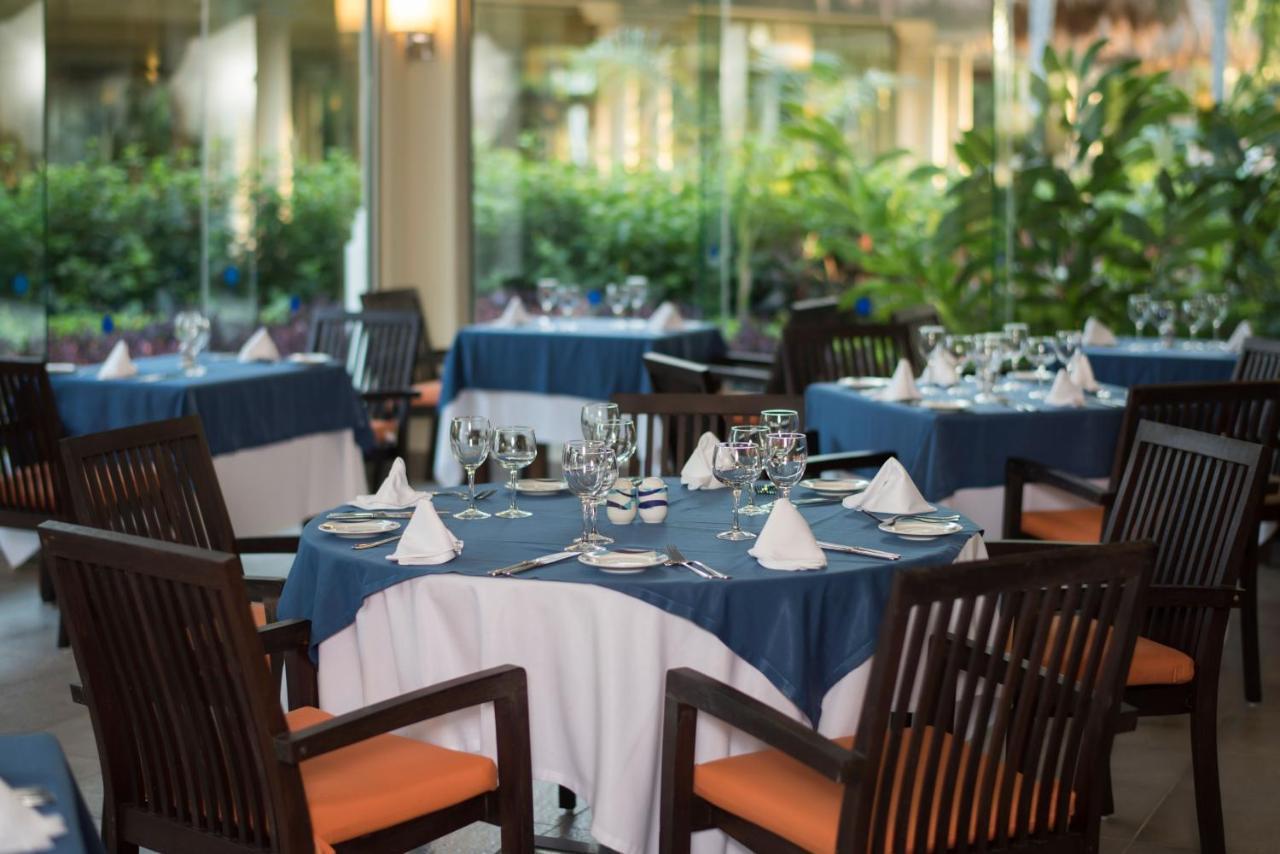 Grand Sunset Princess Playa del Carmen Luaran gambar Restaurant at the hotel