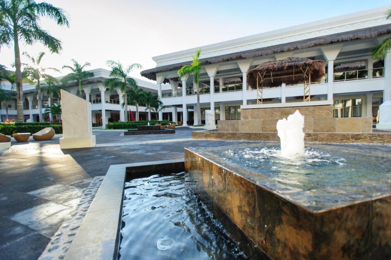 Grand Sunset Princess Playa del Carmen Luaran gambar Fountain at the Grand Palladium Hotel