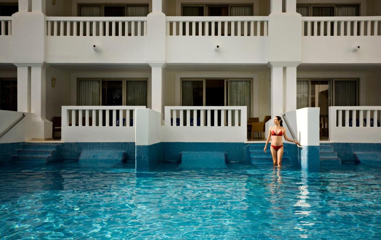 Grand Sunset Princess Playa del Carmen Luaran gambar The swimming pool at the hotel